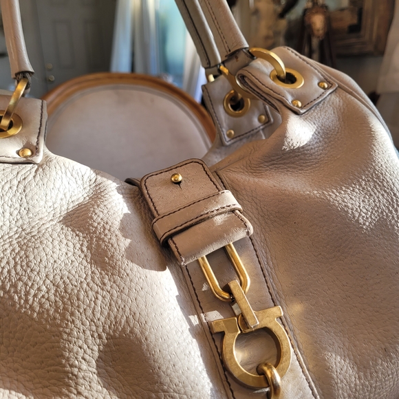 Salvatore Ferragamo Leather Handbag - Picture 2 of 7